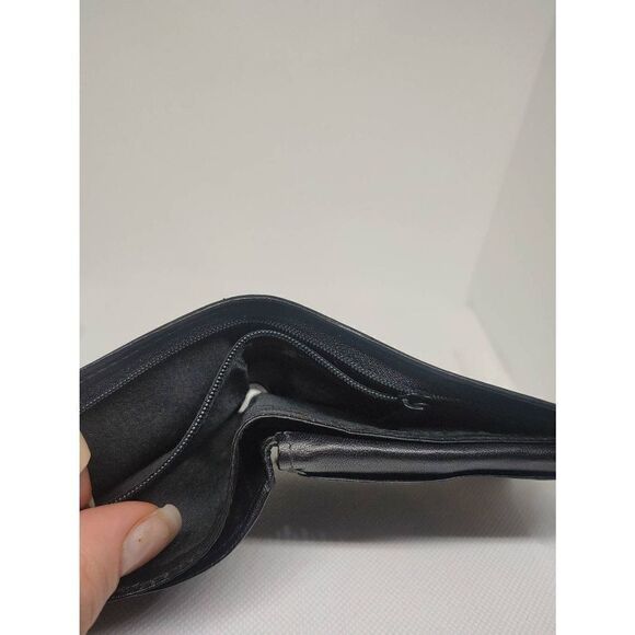 Unisex Handcrafted Genuine Leather Black Bifold W/ Snap Wallet - Picture 9 of 12